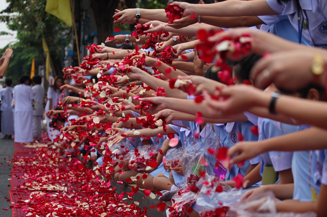 buddhists rose petals ceremony free photo