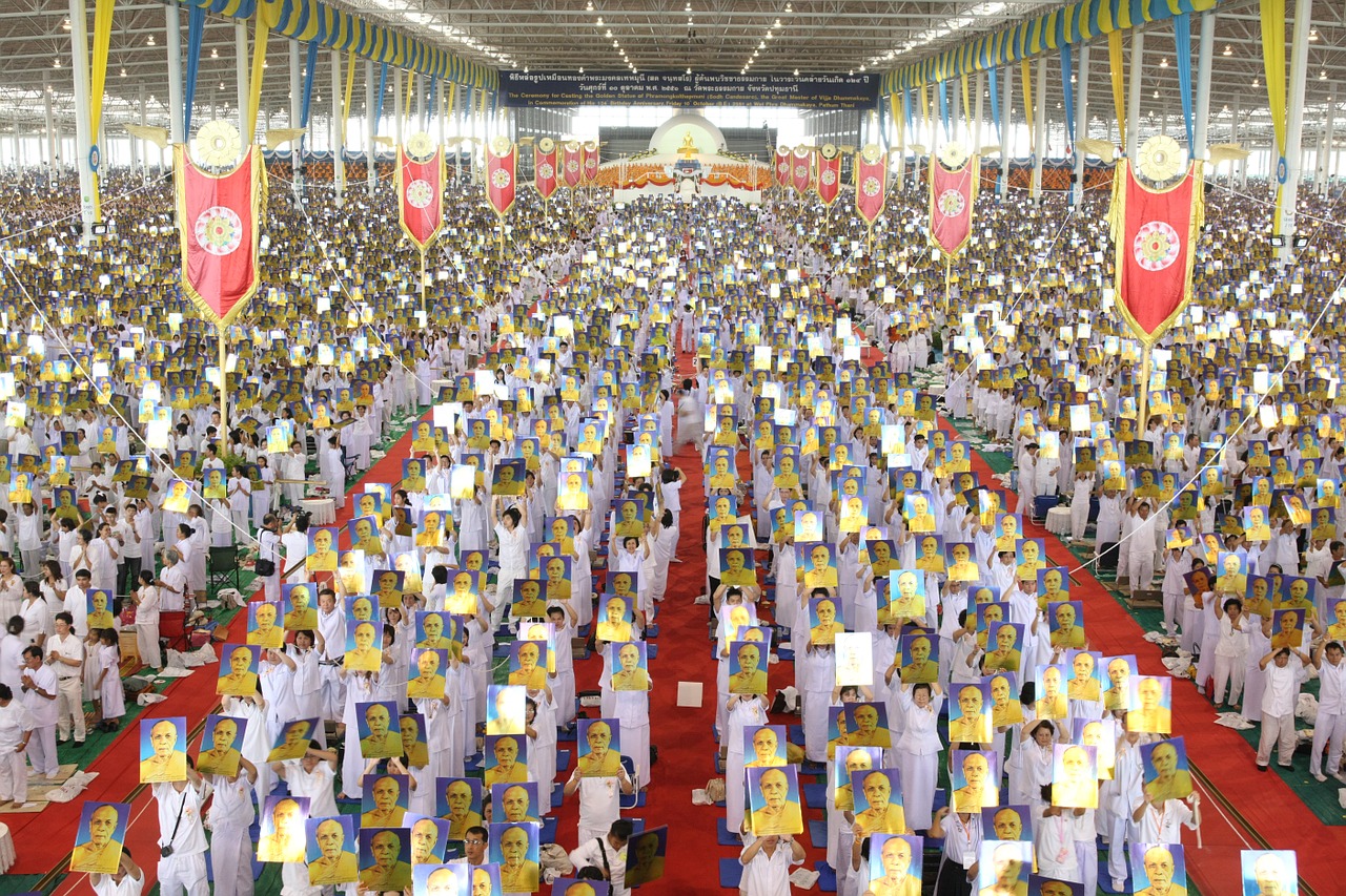 buddhists crowd meditate free photo