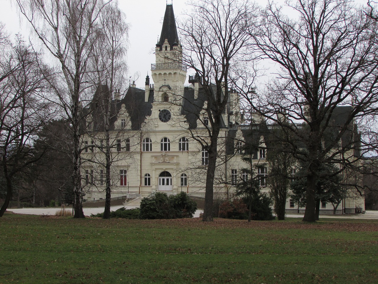 budmerice slovakia castle free photo