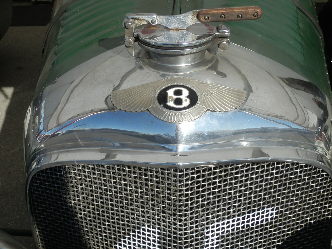 bugatti antique automobile free photo