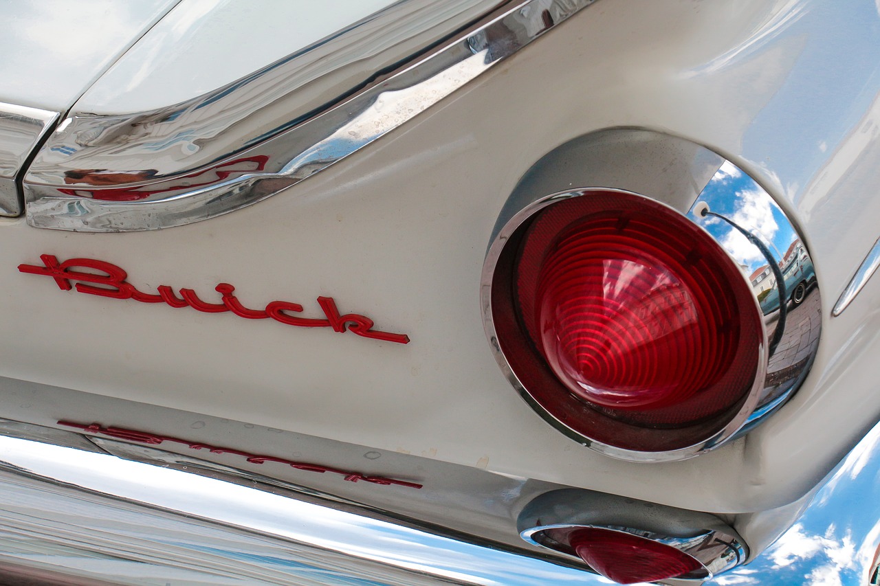 buick  oldtimer  detail free photo