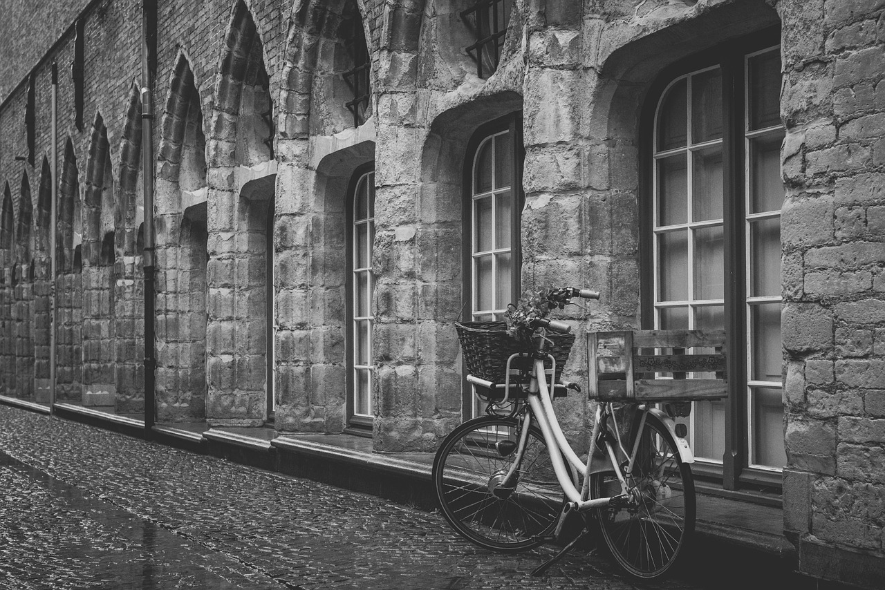 building bicycle parked free photo