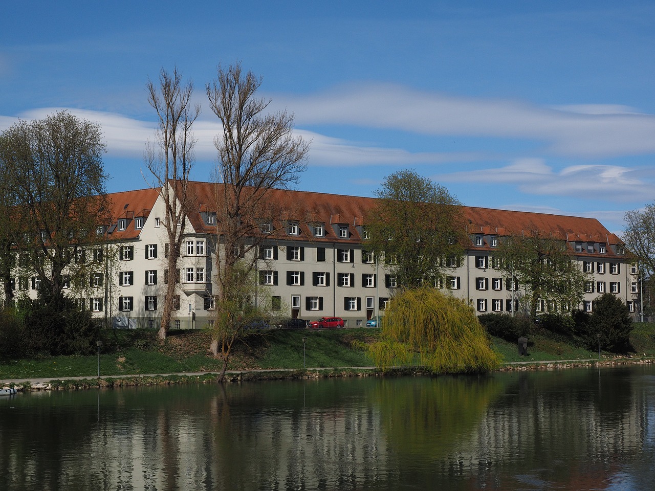 building architecture bank of the danube free photo