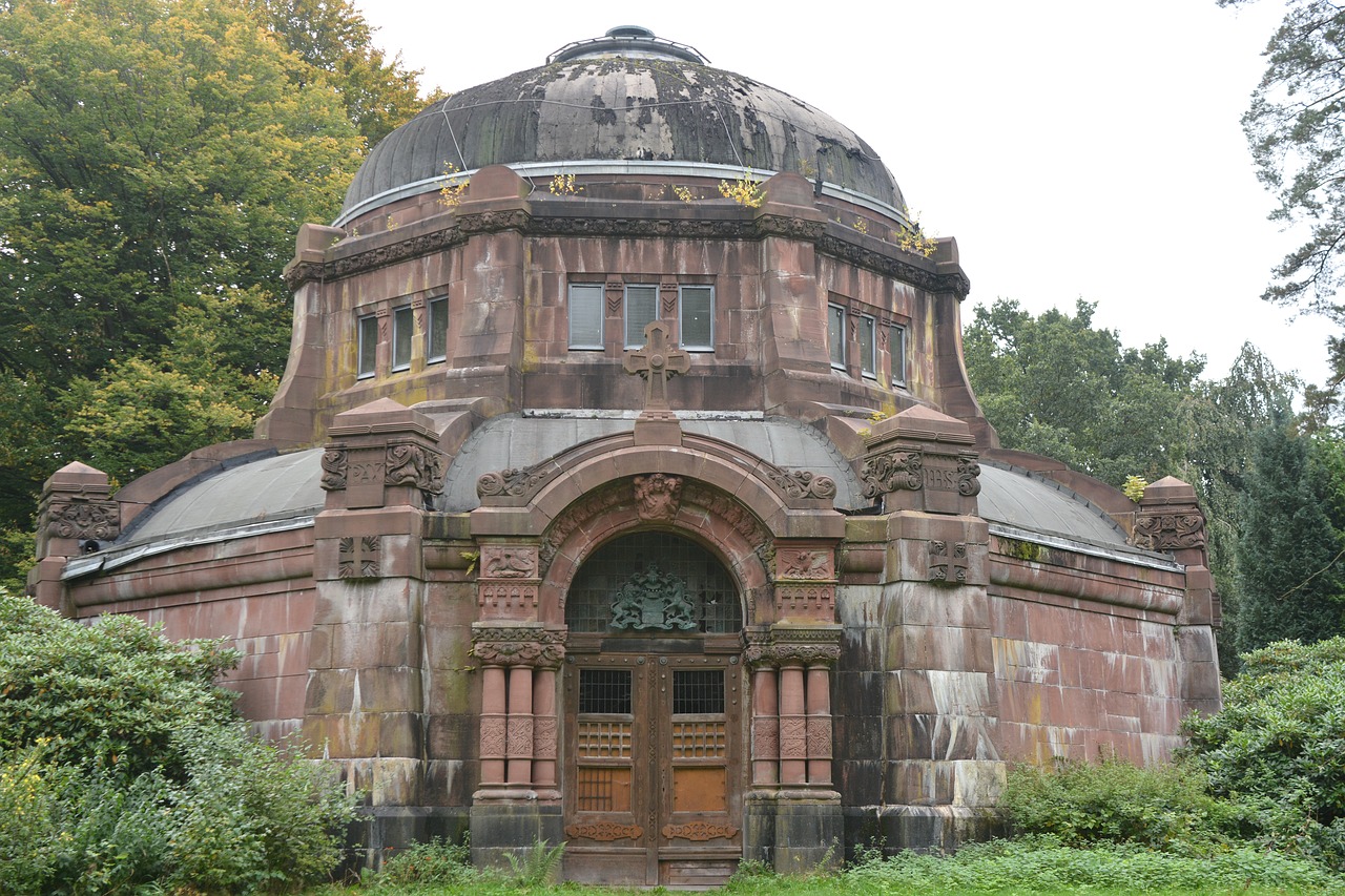 building architecture cemetery free photo