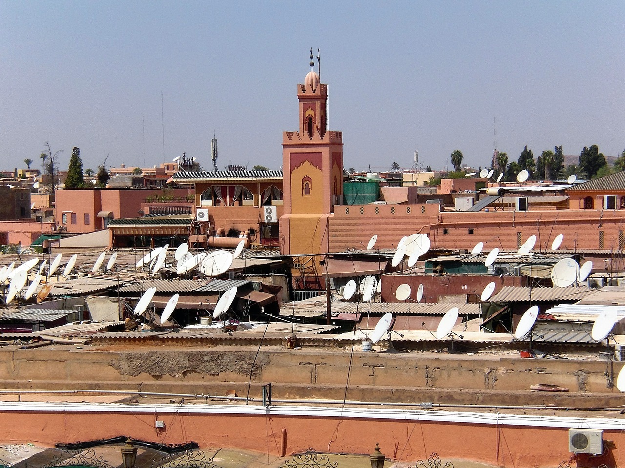 building roofs satellite dishes free photo