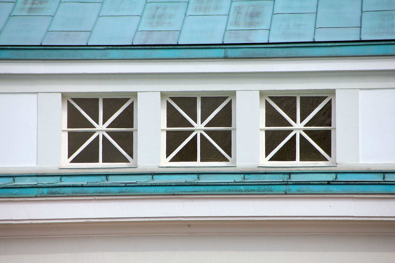 building window blue free photo