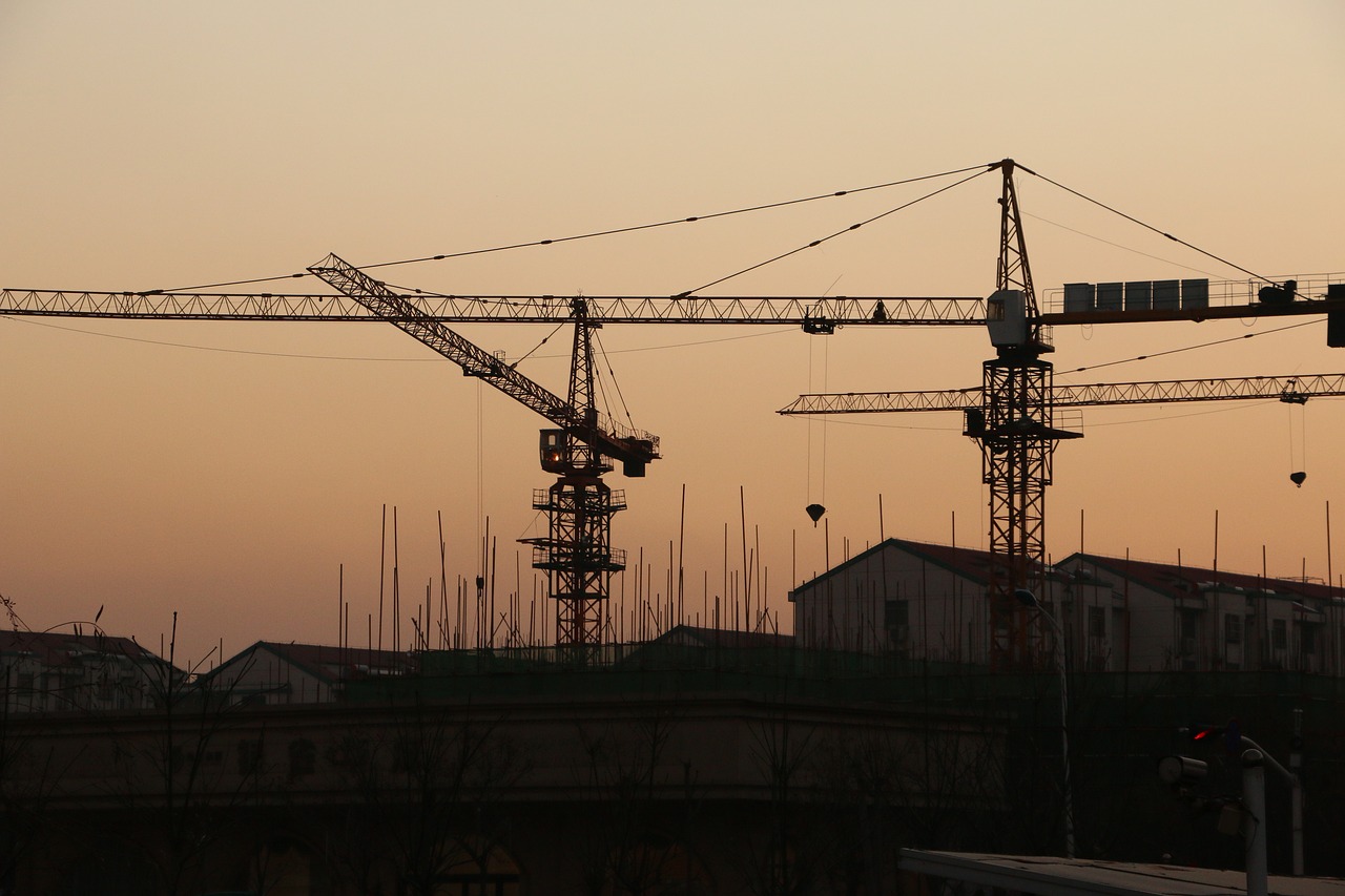 building background crane free photo
