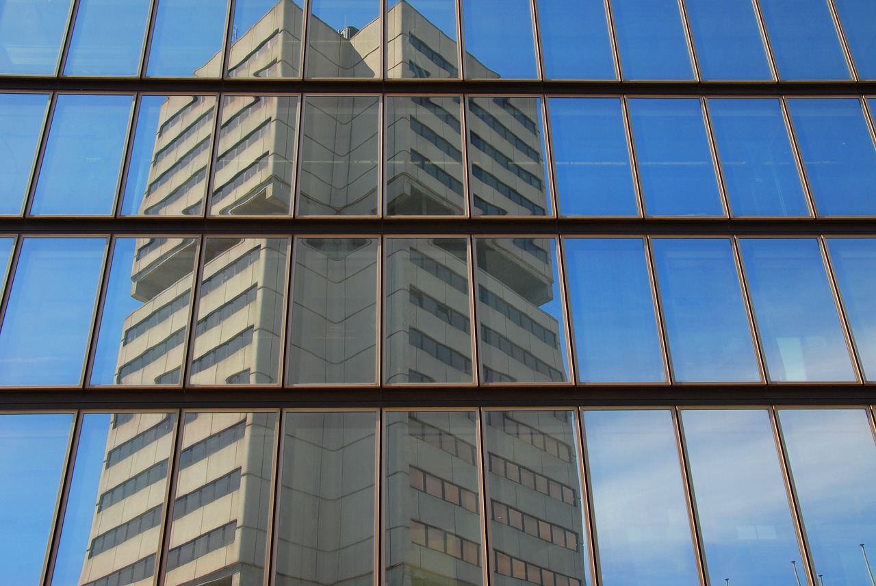 building architecture reflection free photo