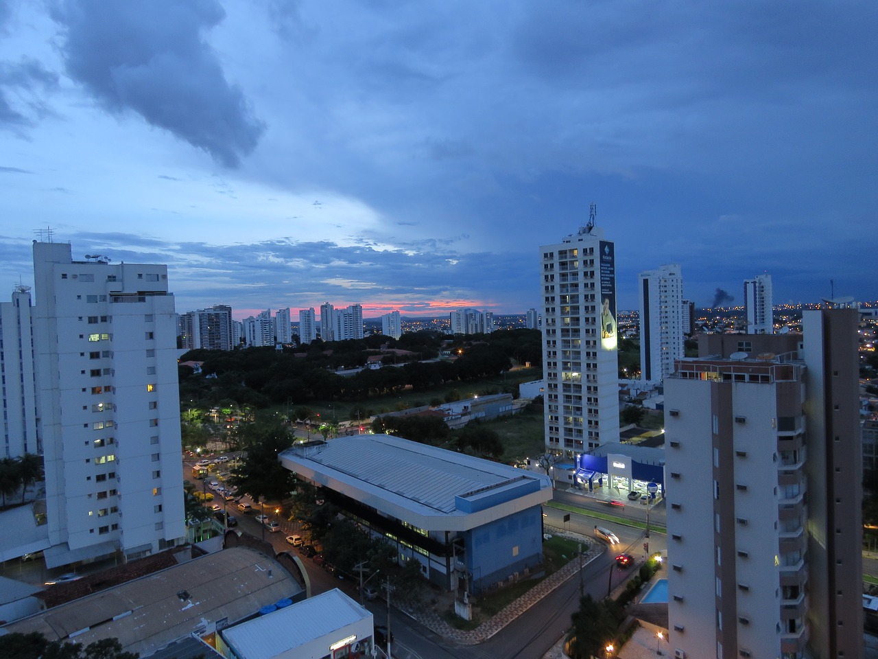 building sky city free photo