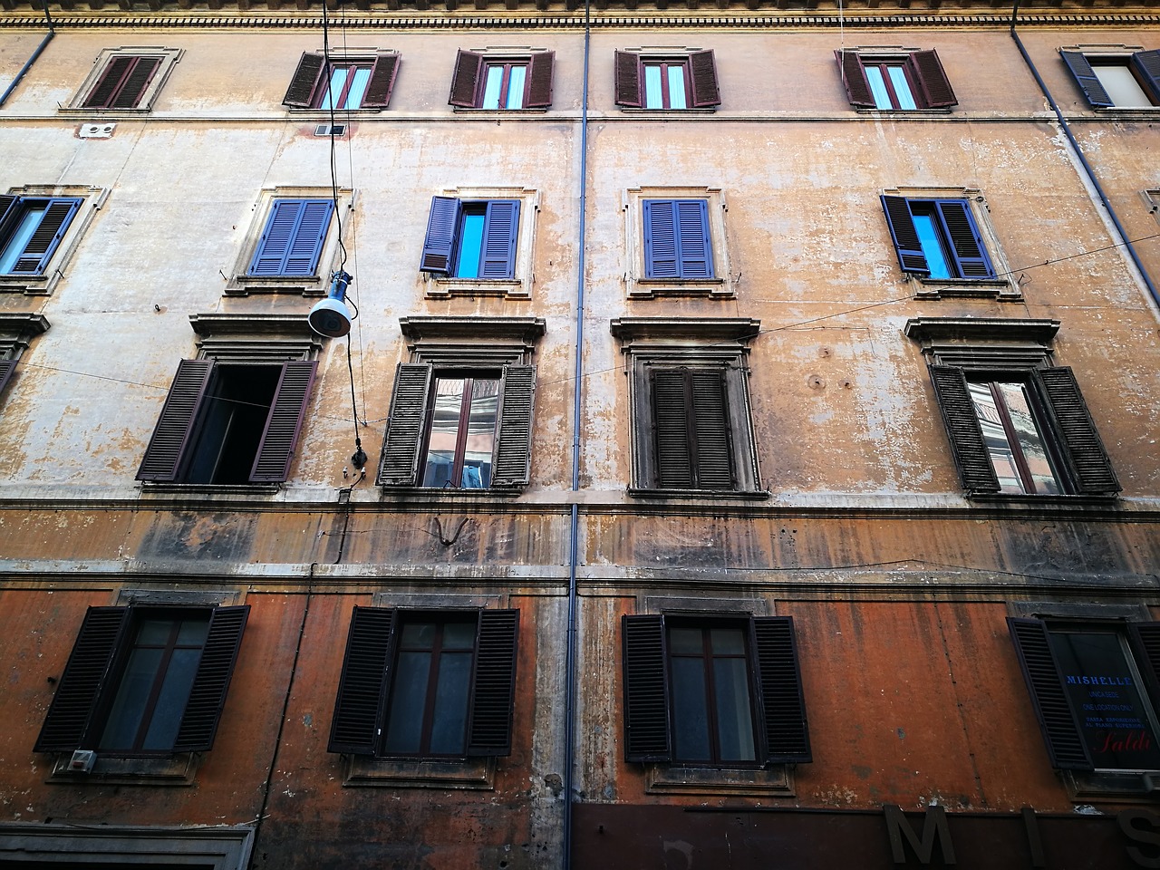 building rome street free photo