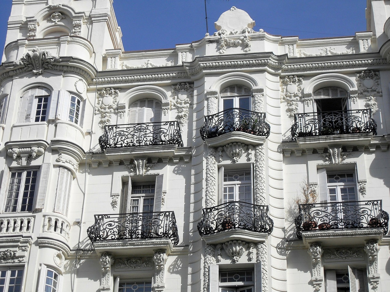 building spain balcony free photo