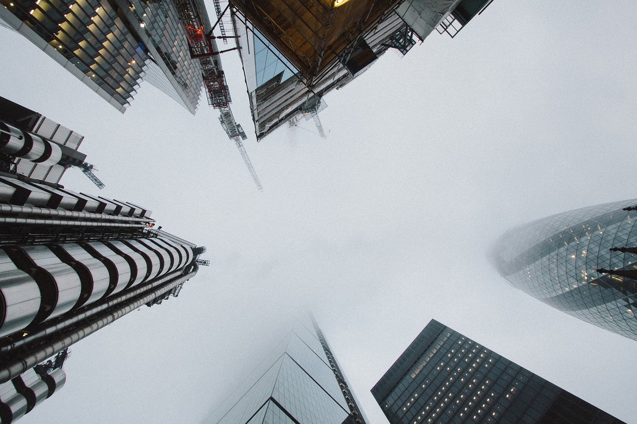 building fog skyscraper free photo