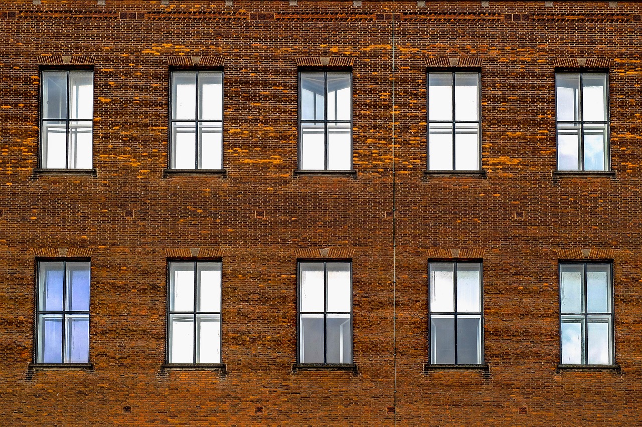 building facade brick free photo