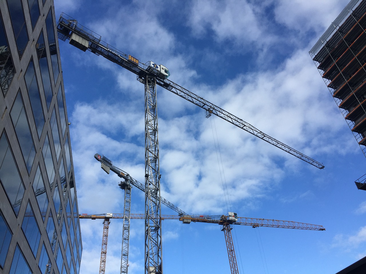 building crane construction free photo