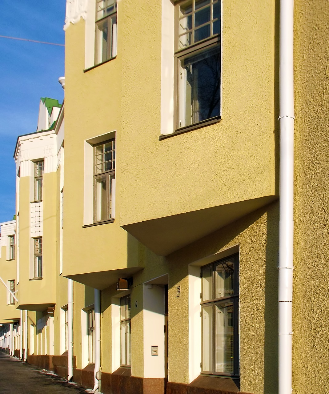 building residential house art nouveau free photo