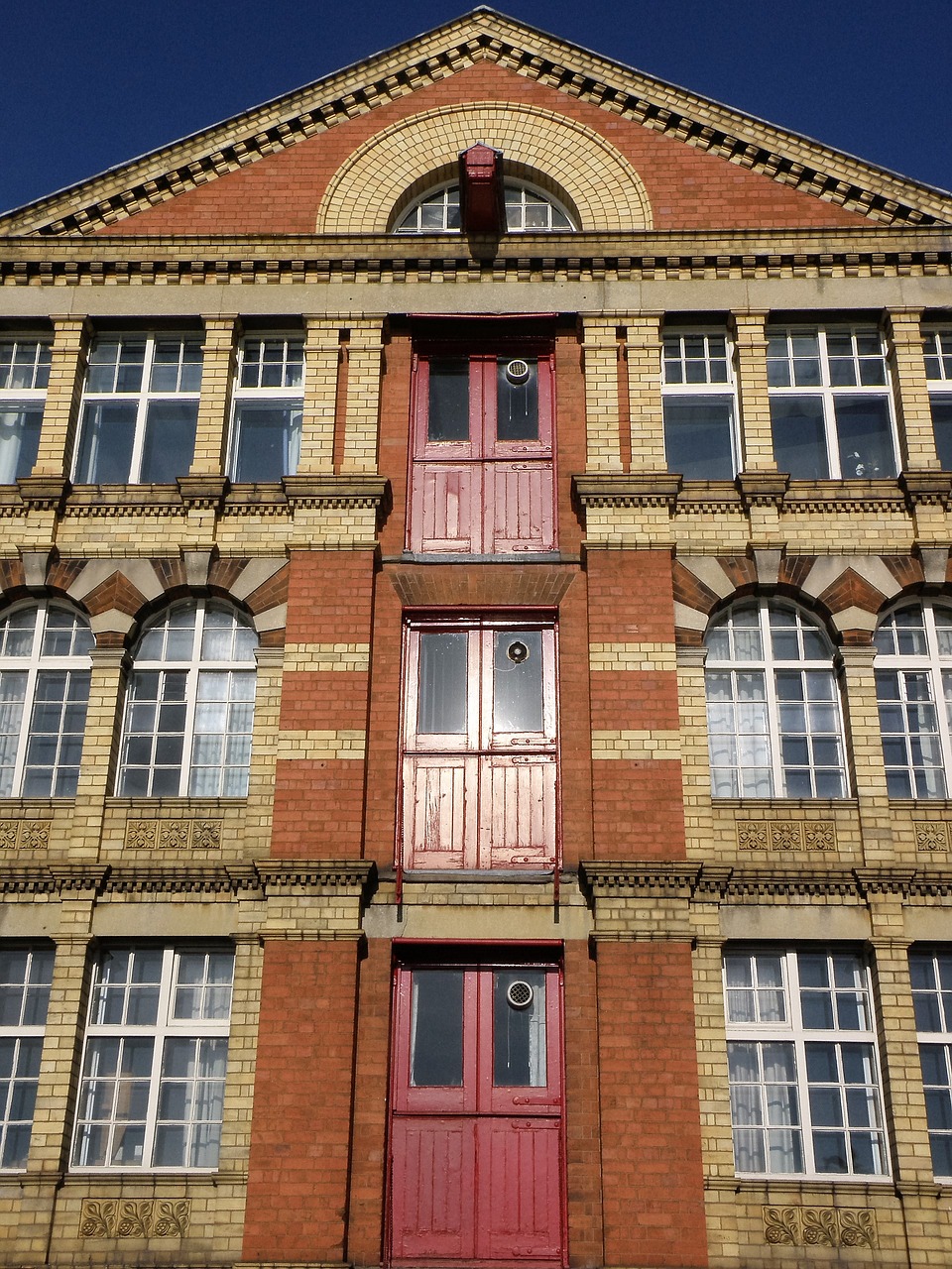 building architecture old free photo