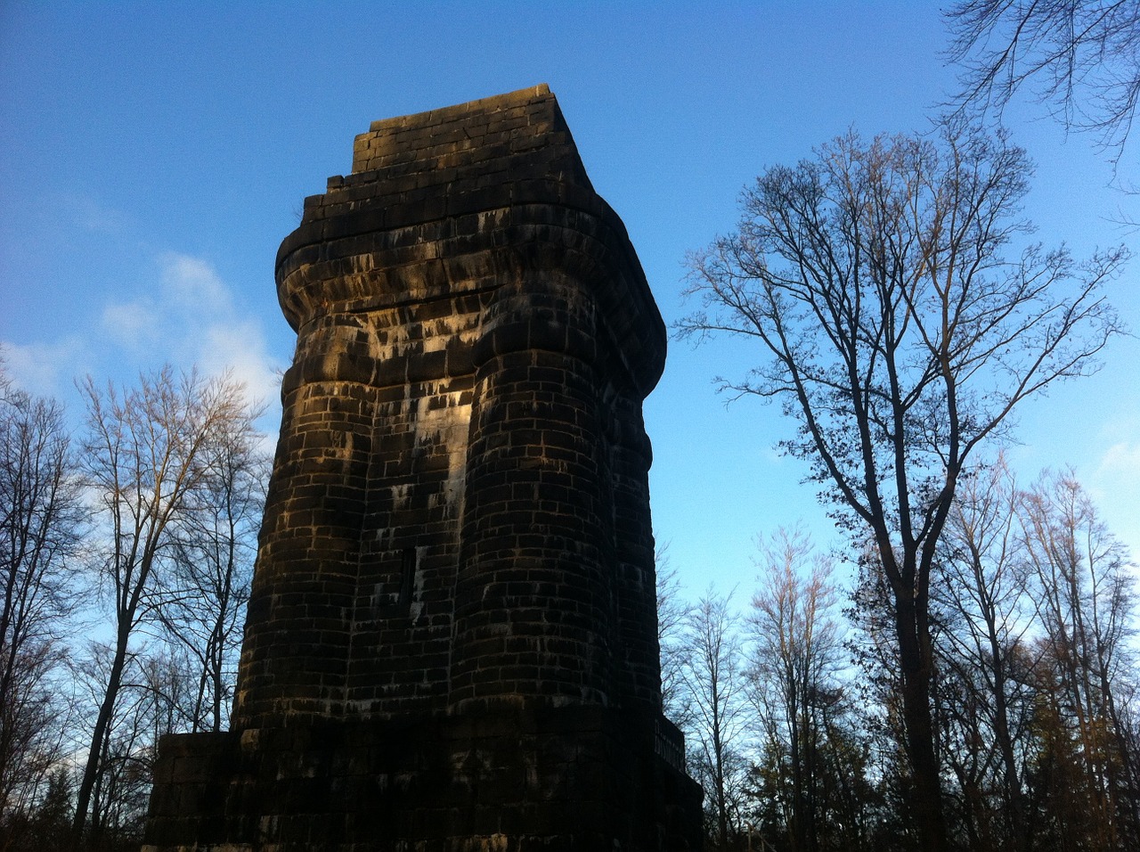 building monument architecture free photo