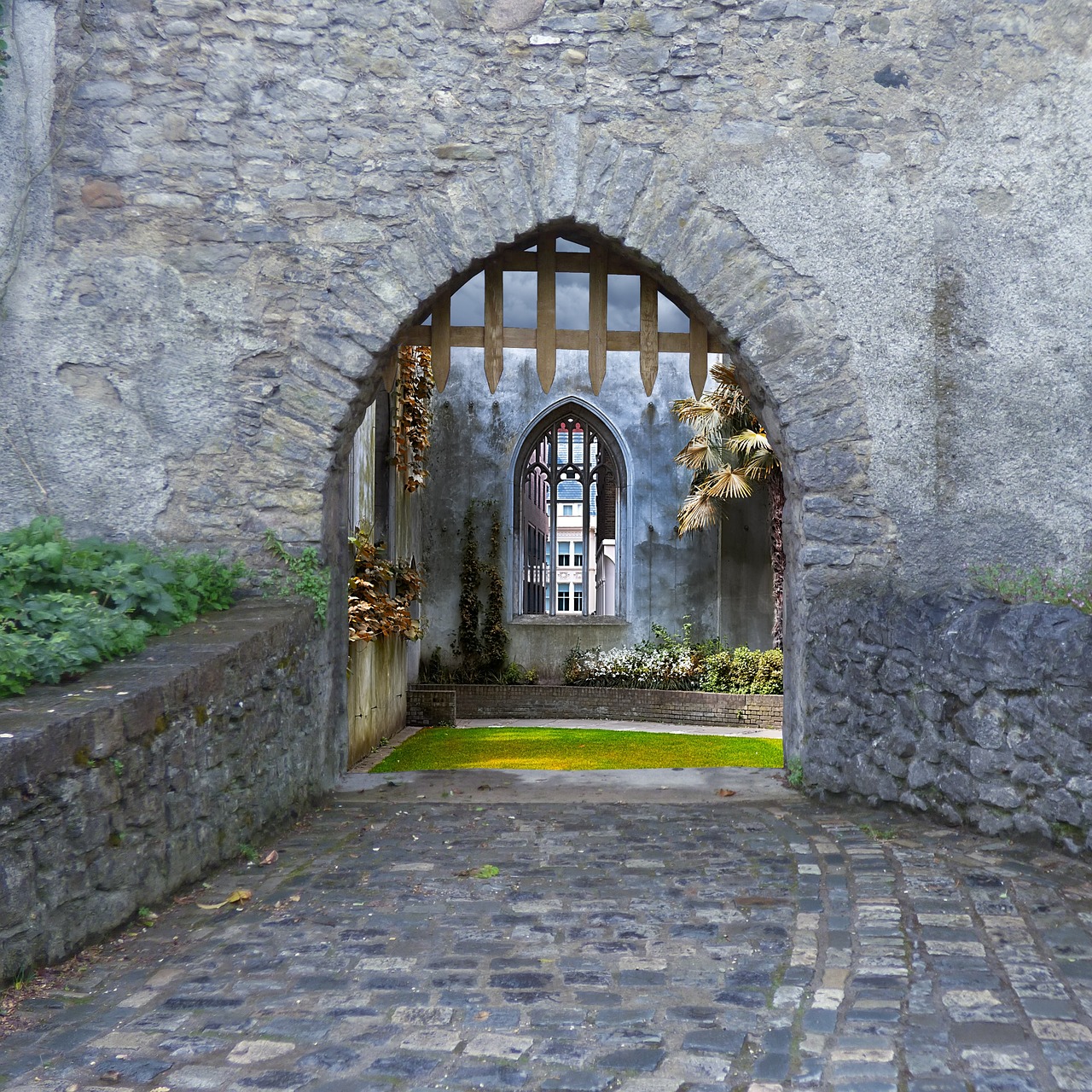 building scenic gate free photo