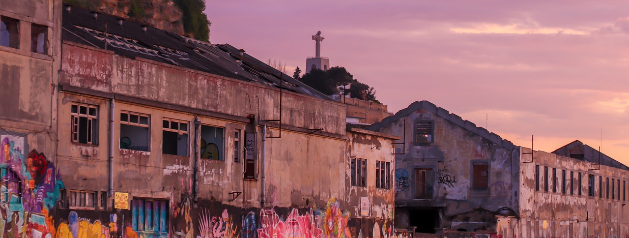 building  abandoned  architecture free photo