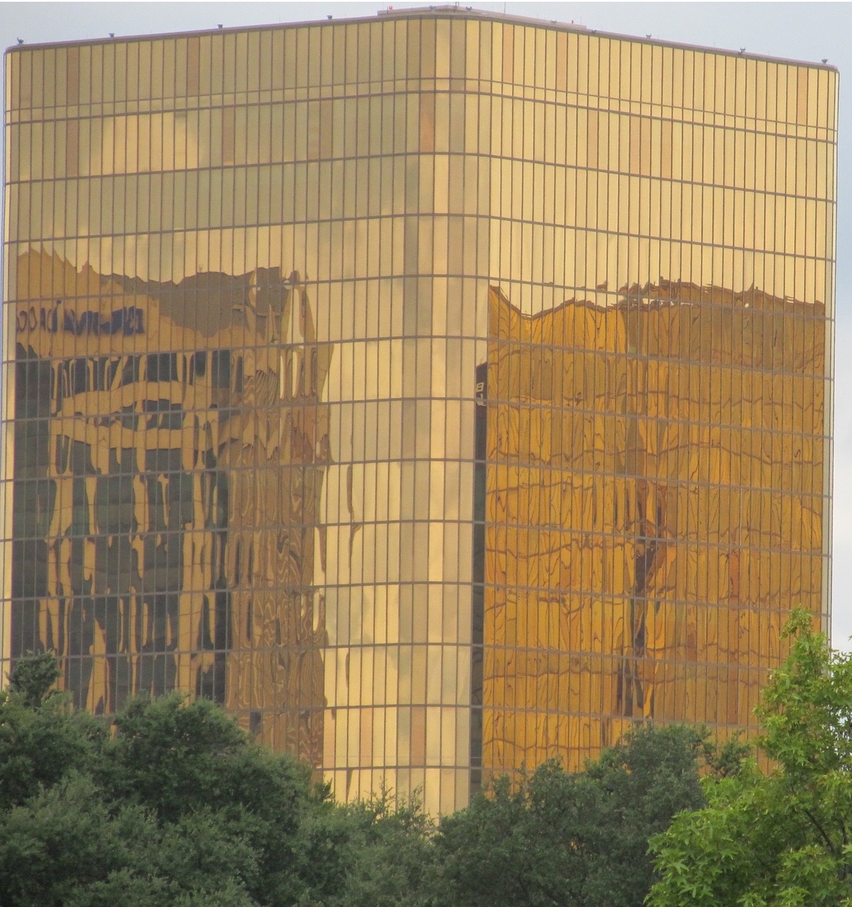 building golden reflection free photo