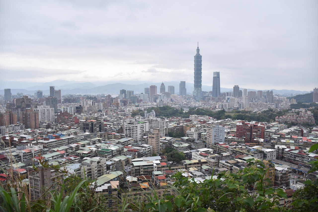 building  taipei  taiwan free photo