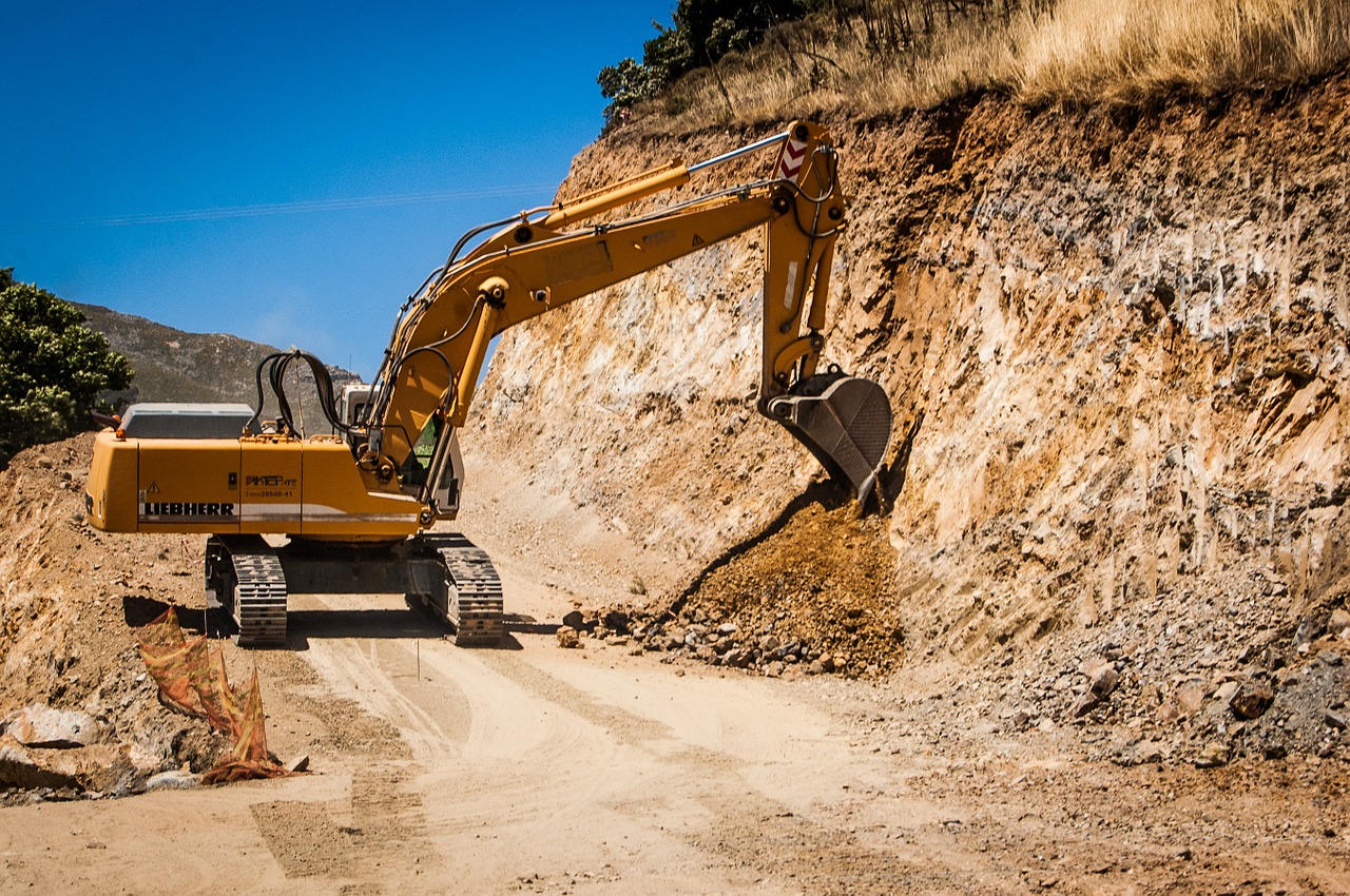 building excavator way free photo