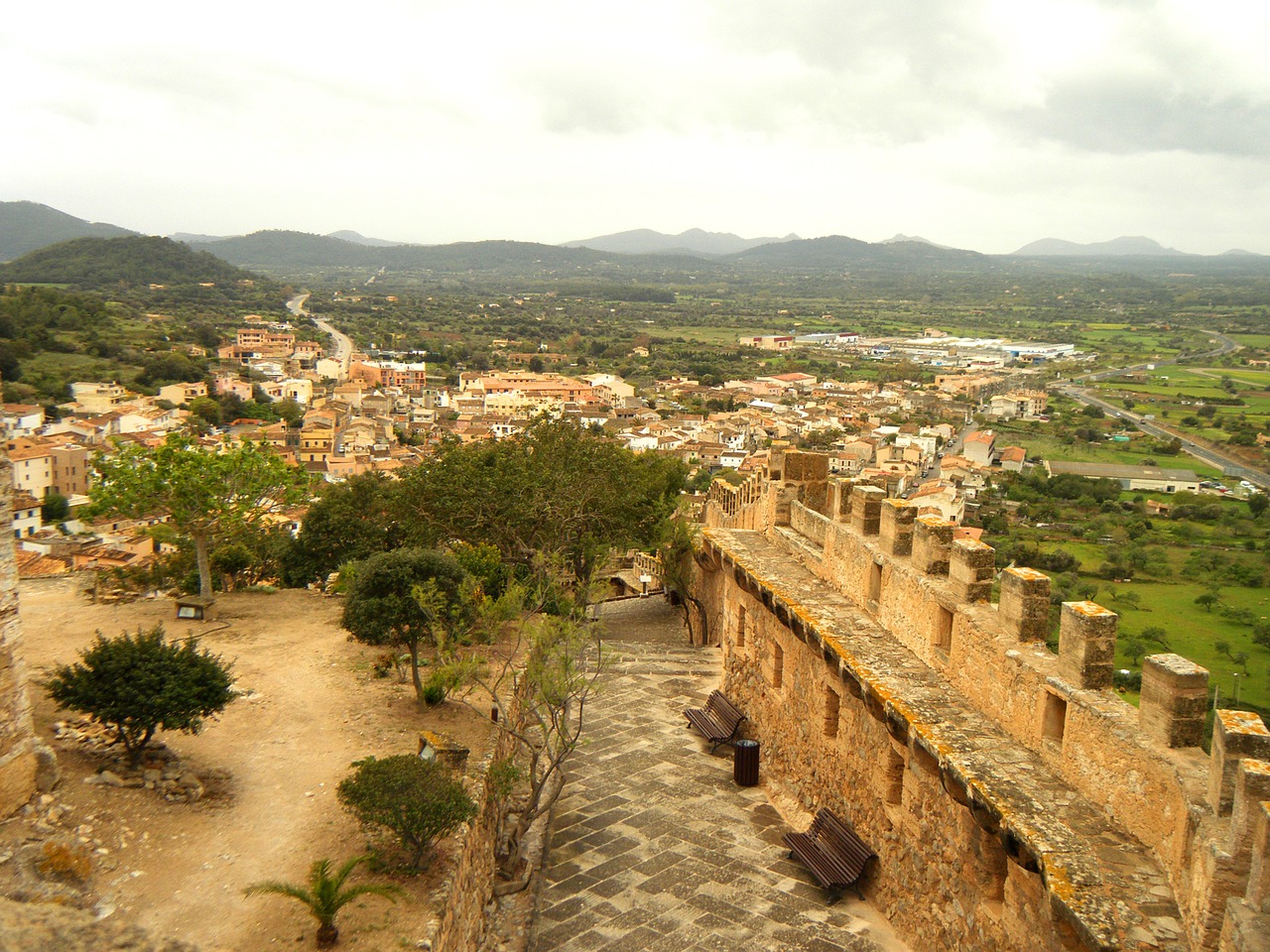 building architecture majorca free photo