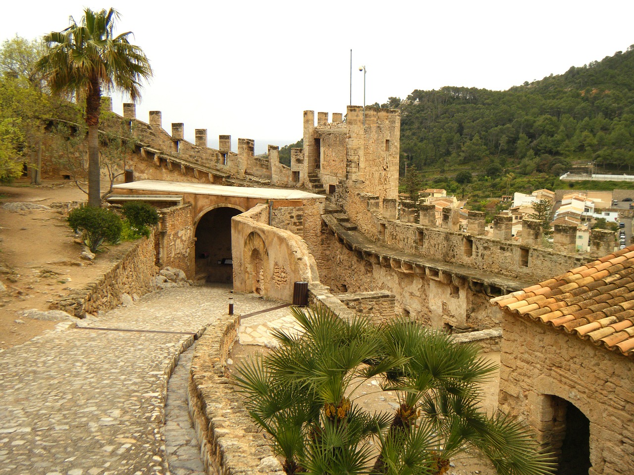 building architecture majorca free photo