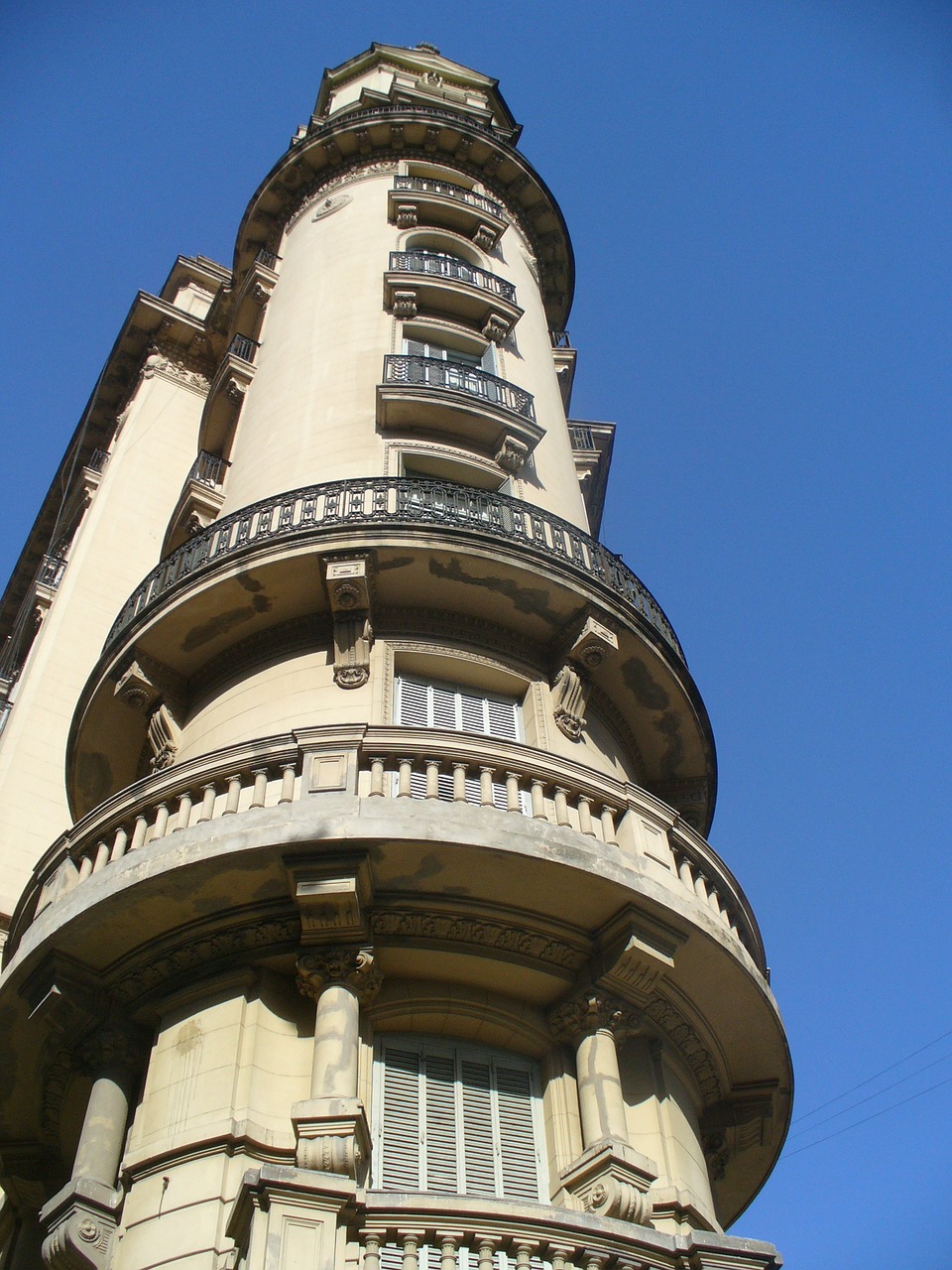building buenos aires argentina free photo