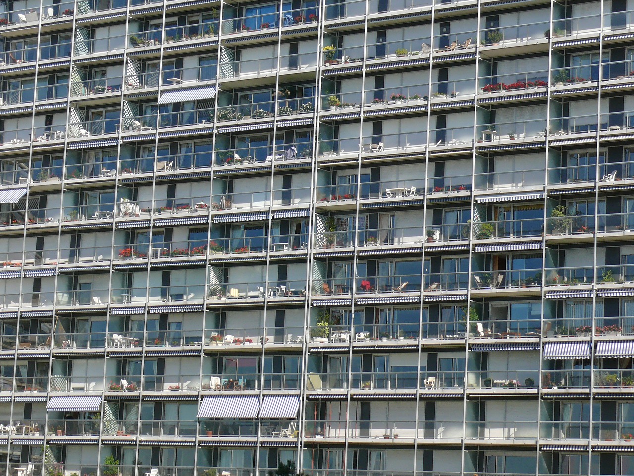 building apartment terrace free photo