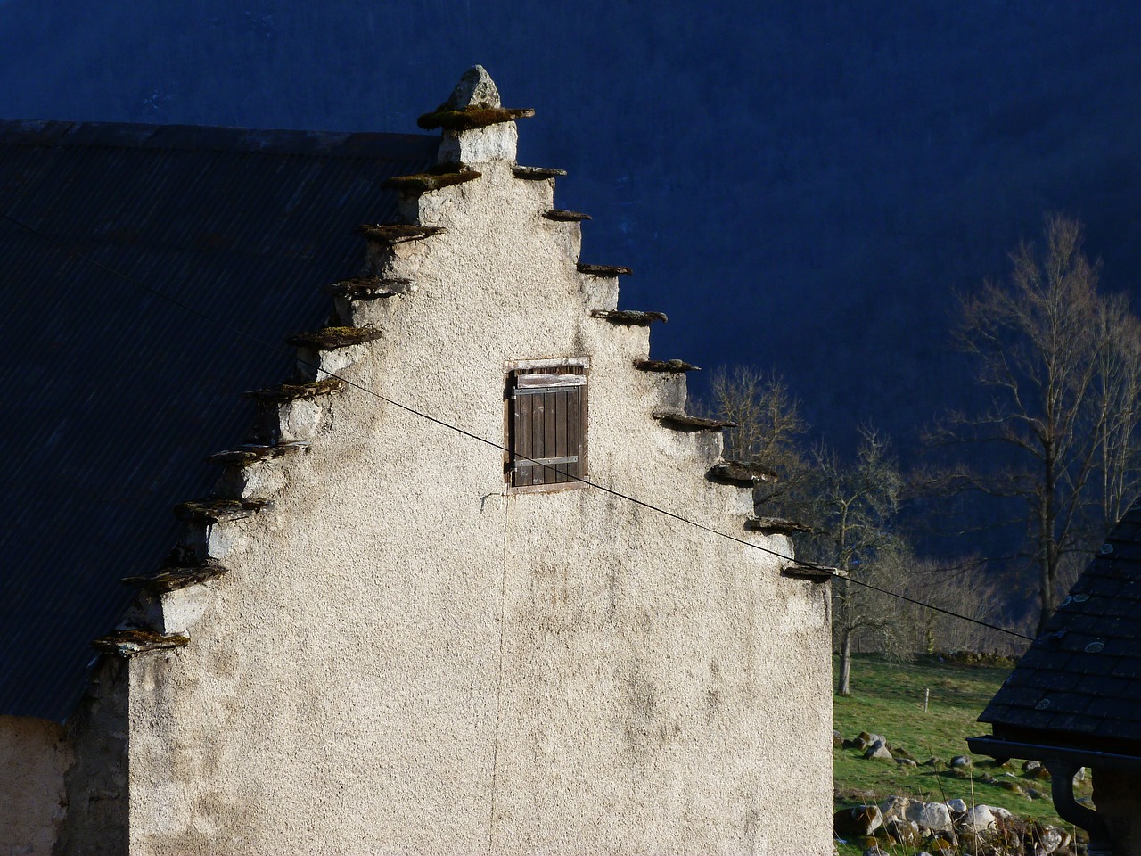 building roofing wall free photo