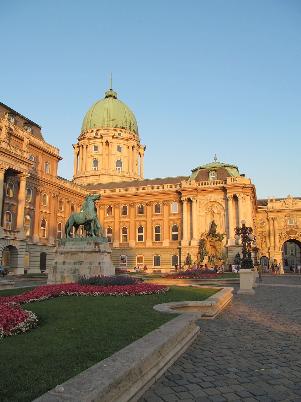 building budapest sunset free photo