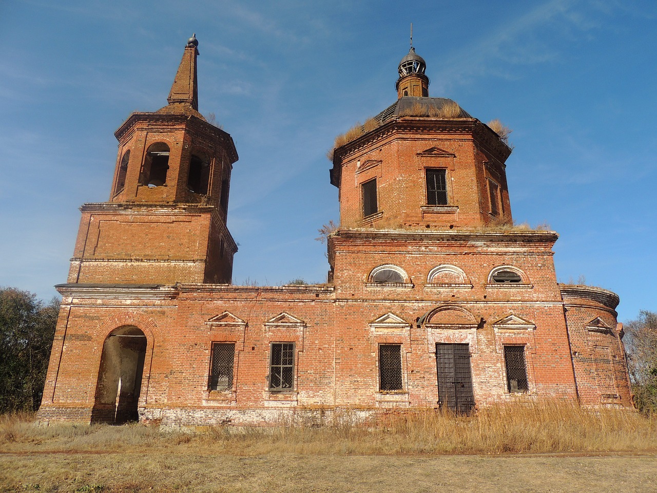 building church architecture free photo