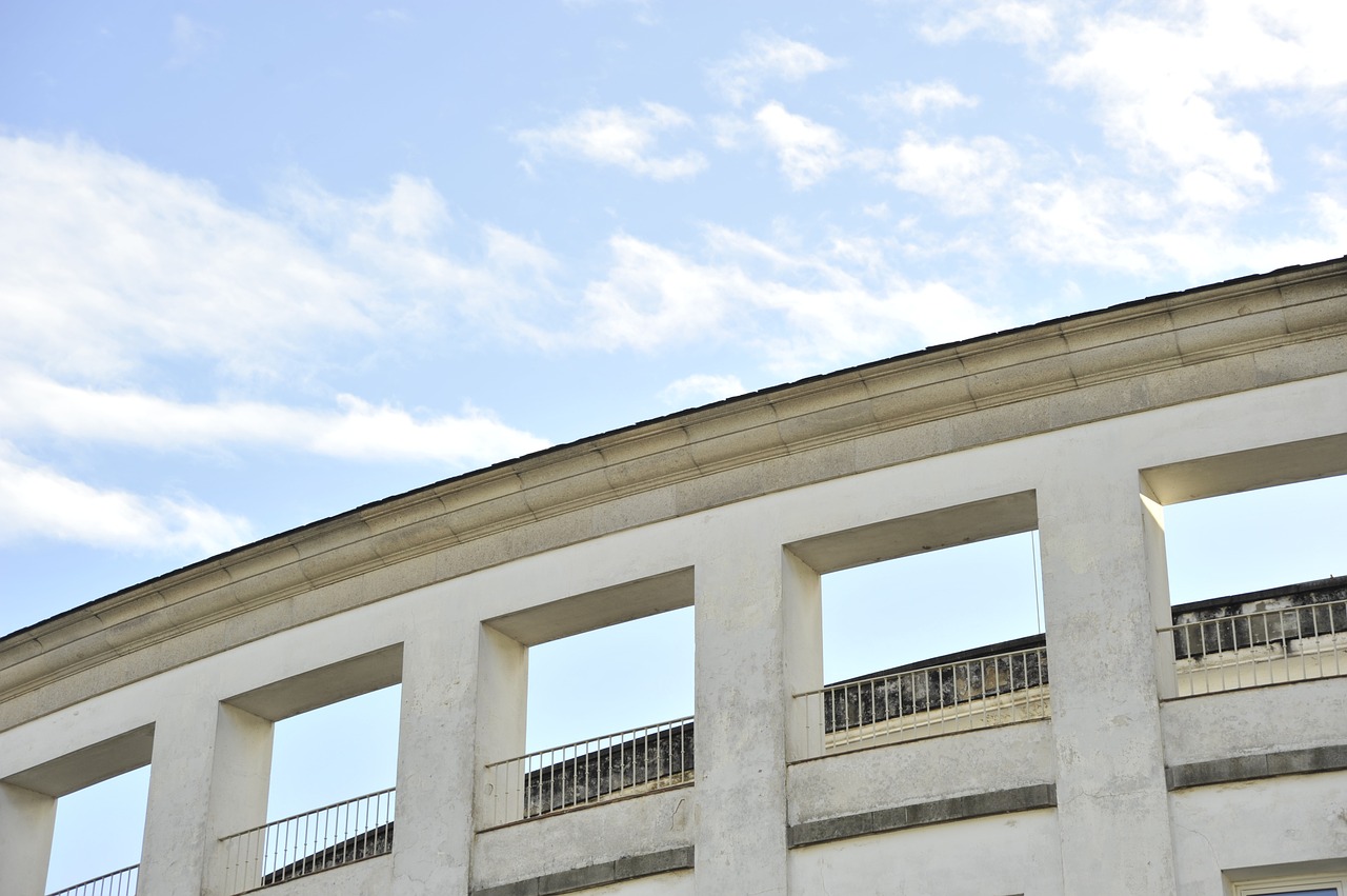 building roundabout perspective free photo