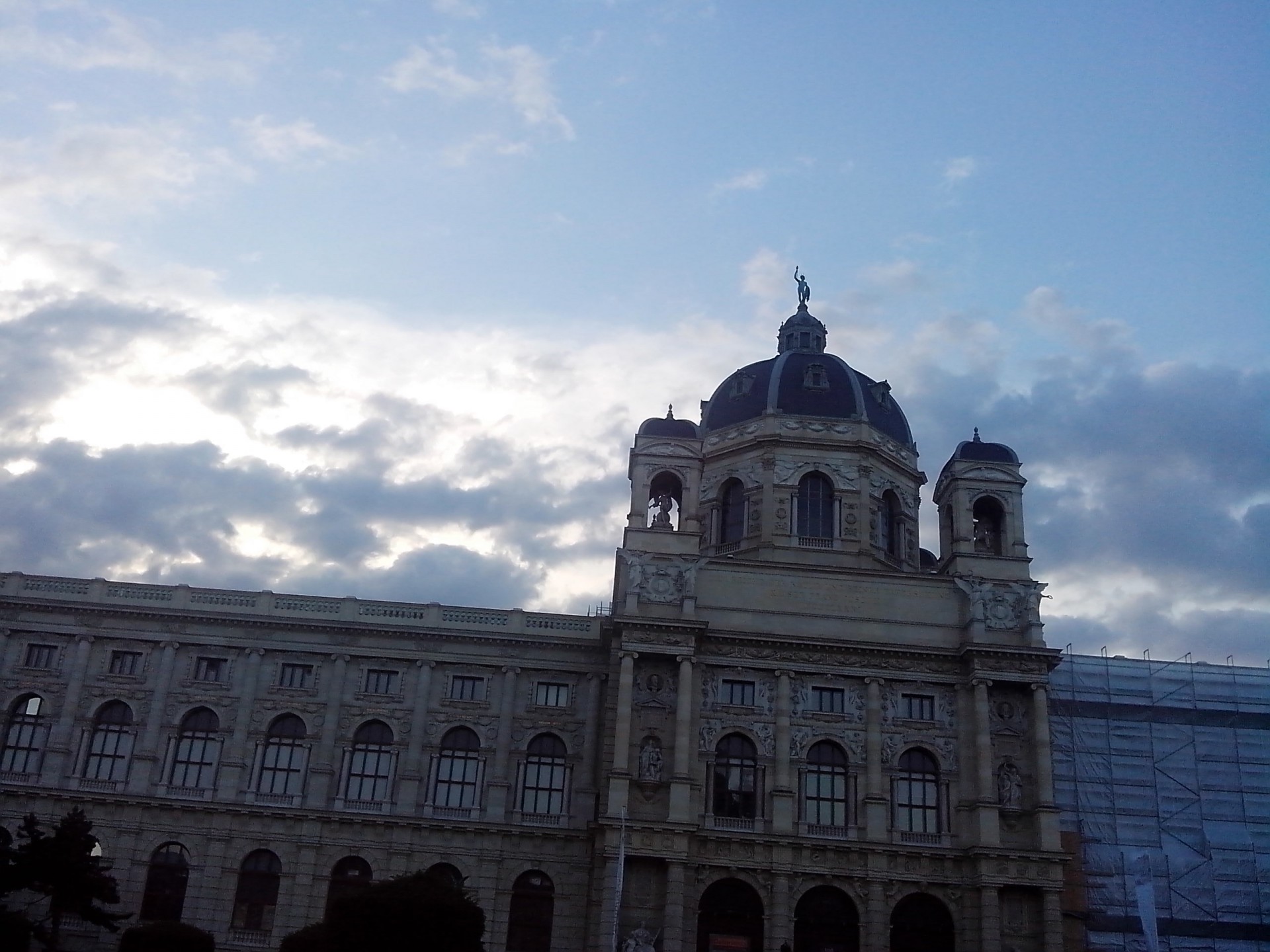 building vienna maria theresien platz free photo