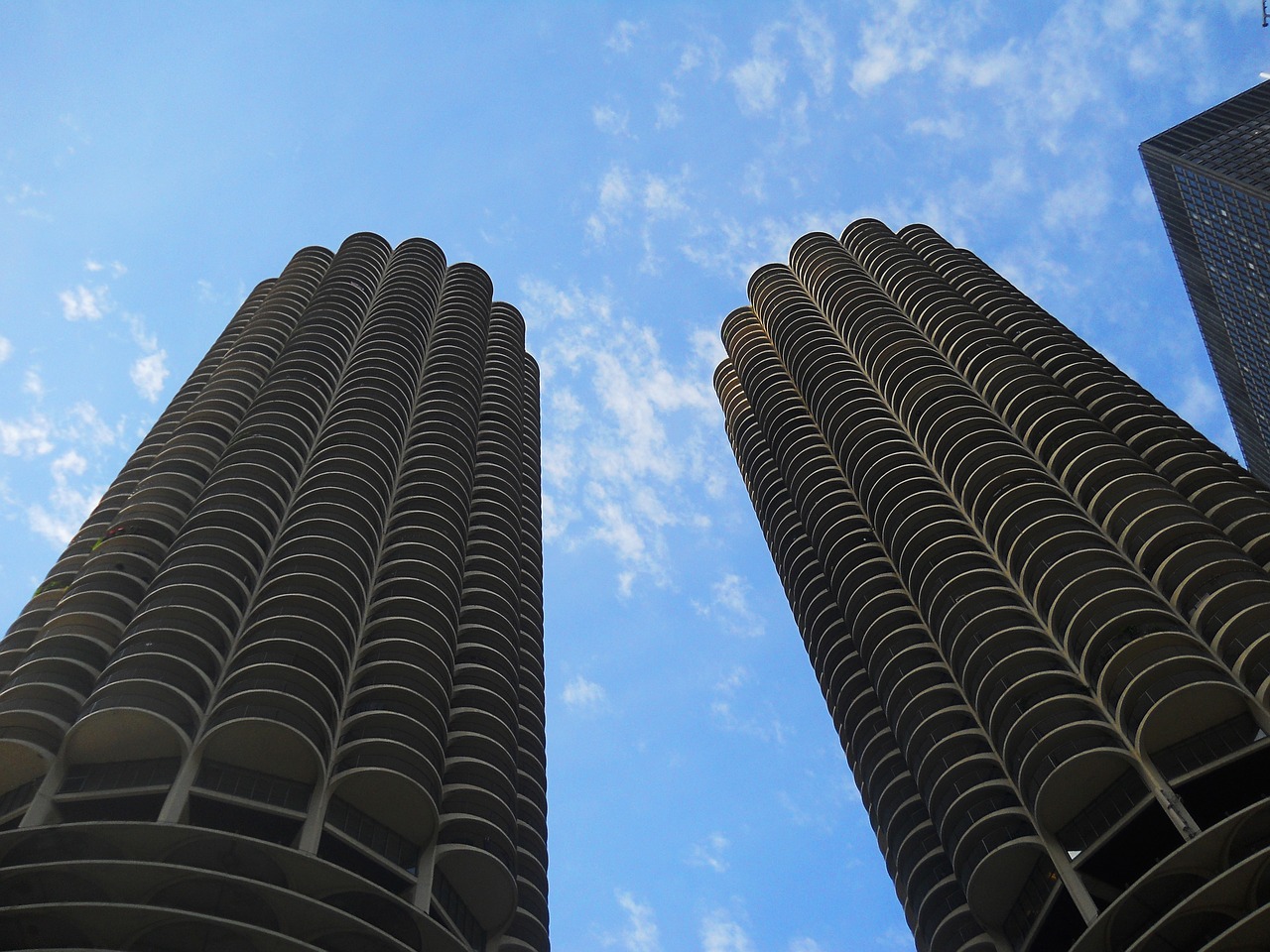 buildings city chicago free photo