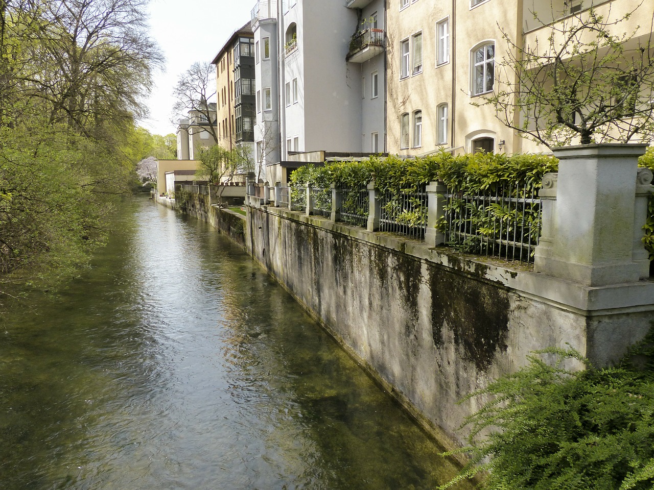 buildings houses retaining wall free photo