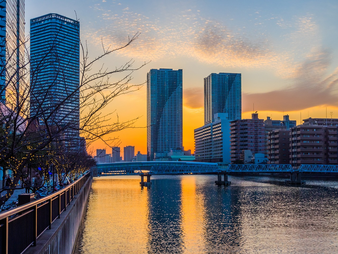 buildings water sky free photo