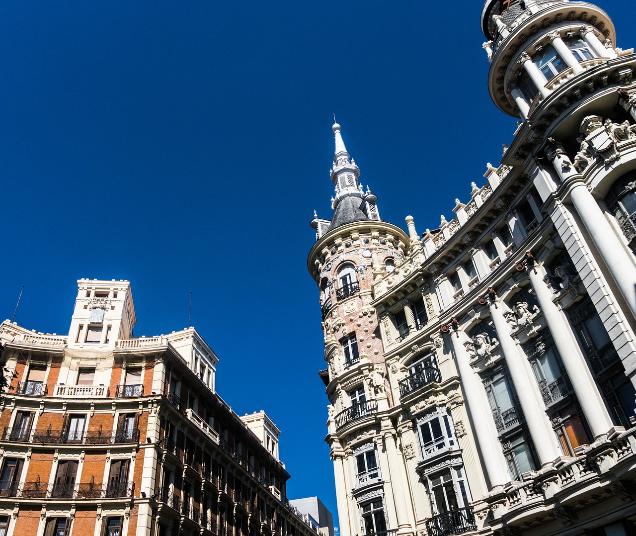 buildings madrid old free photo