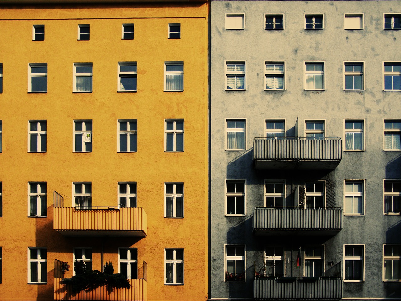 buildings contrast yellow free photo