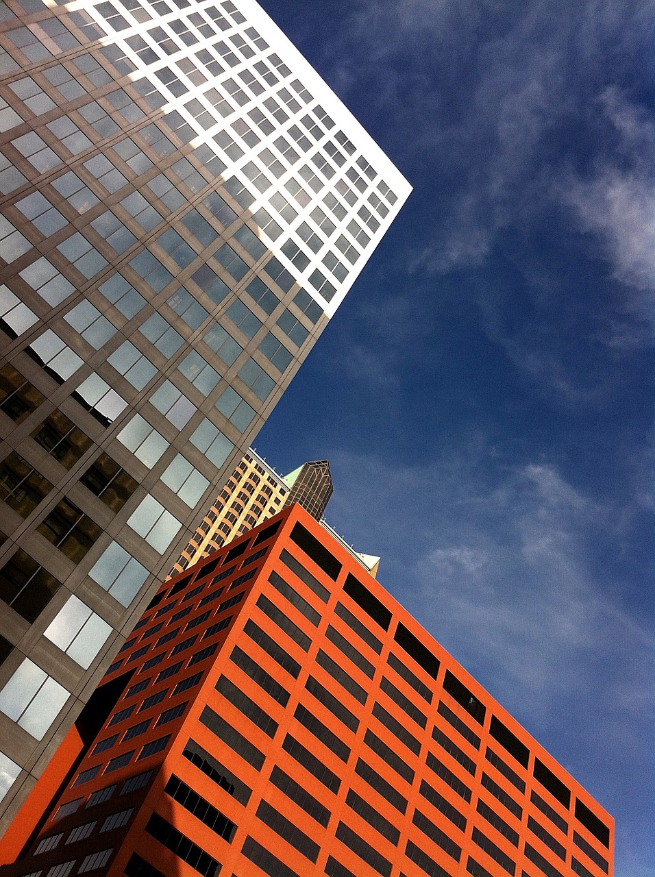 buildings city modern free photo