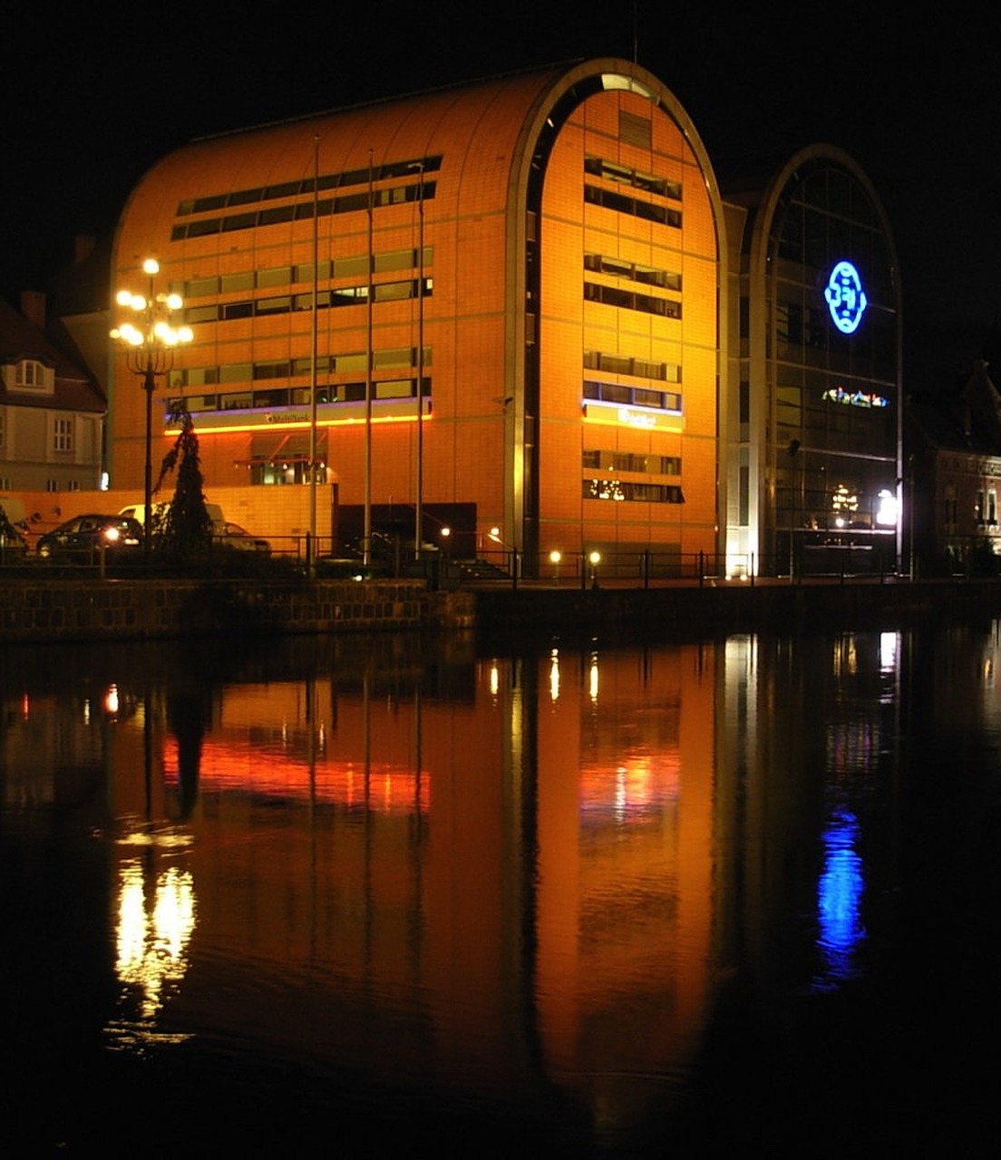 buildings architecture night free photo