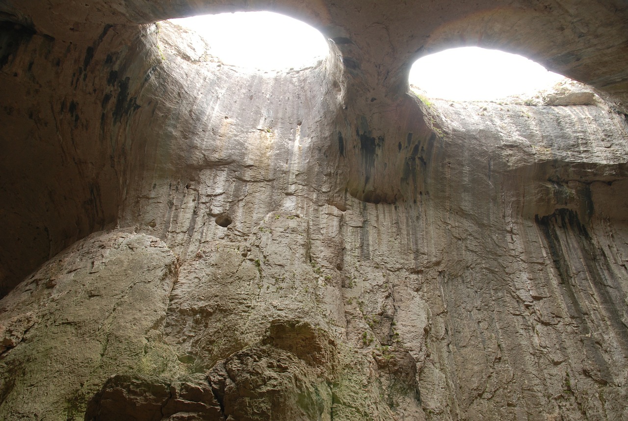 bulgaria prohodna cave god eye's cave free photo