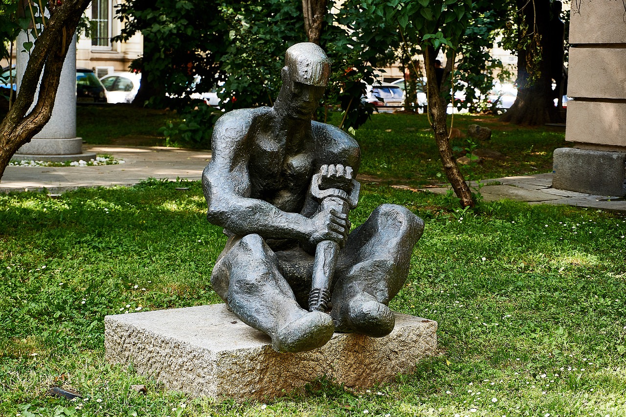 bulgaria sofia sculpture free photo