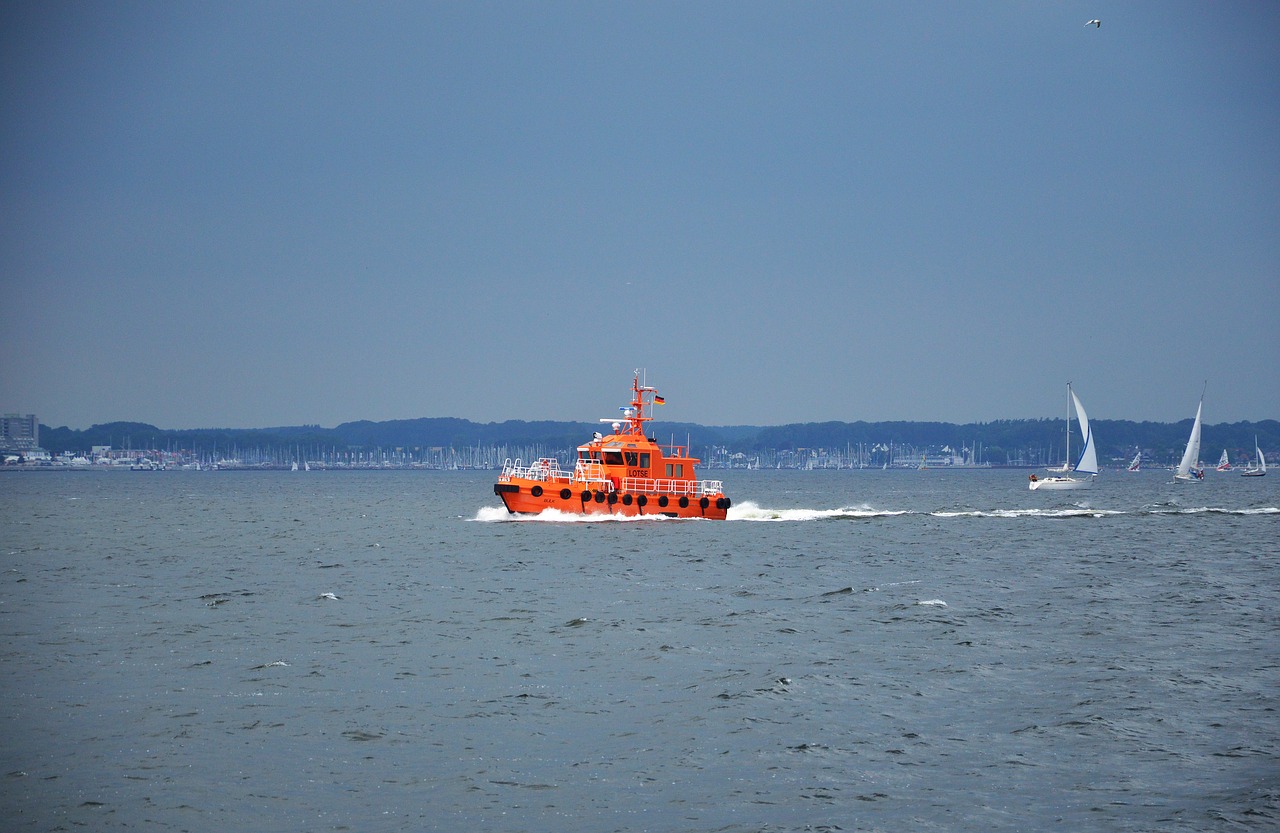 bülk  pilot  boat free photo