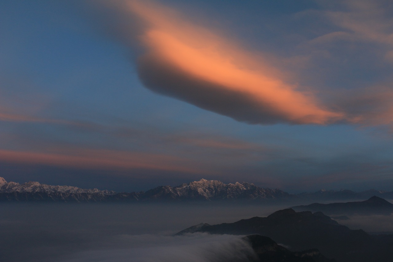 bull mountain cloud clouds free photo