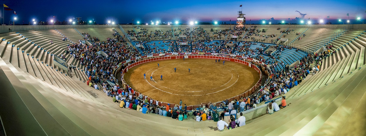 bull ring plaza de toros panorama free photo