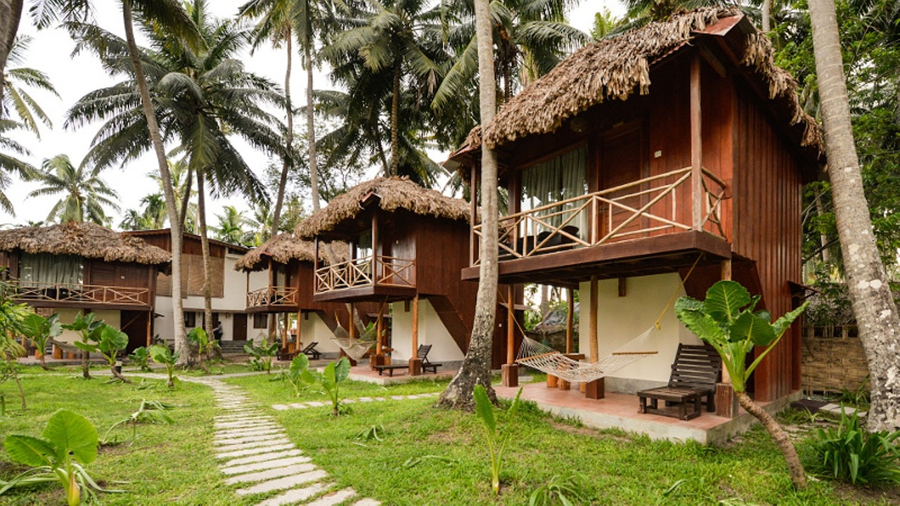 bungalow hotel resorts free photo