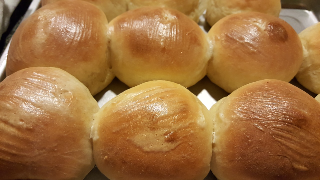 buns baking rosy free photo