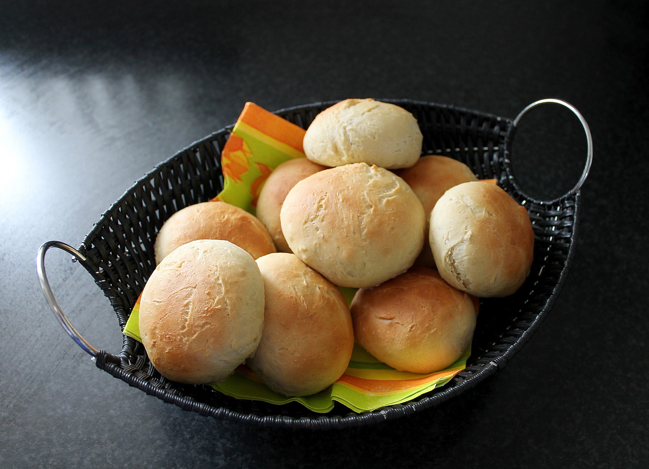 buns freshly baked bread free photo